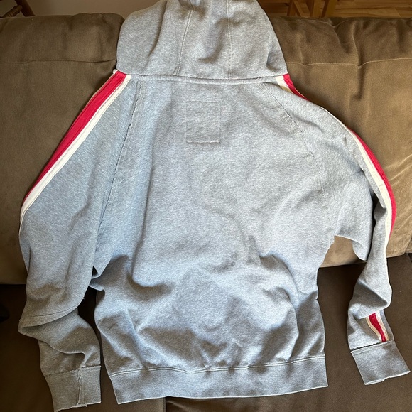 Wisconsin Badgers sweatshirt - Picture 3 of 5